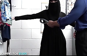 Beauty Muslim Teen Steals Skivvies Got Anal Fucked