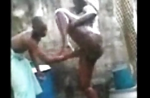 Guy bathing be incumbent on a son