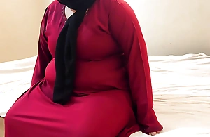 Fucking a Chubby Muslim mother-in-law wearing a overheated burqa & Hijab