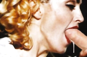 Madonna NUDE!