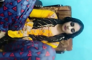 Sex with My cute newly married neighbour bhabhi, desi bhabhi sex video in hindi audio