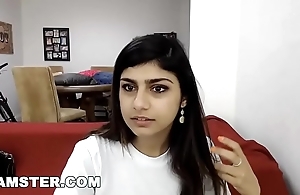 Camster - mia khalifa's webcam amble on vanguard she's get-at-able